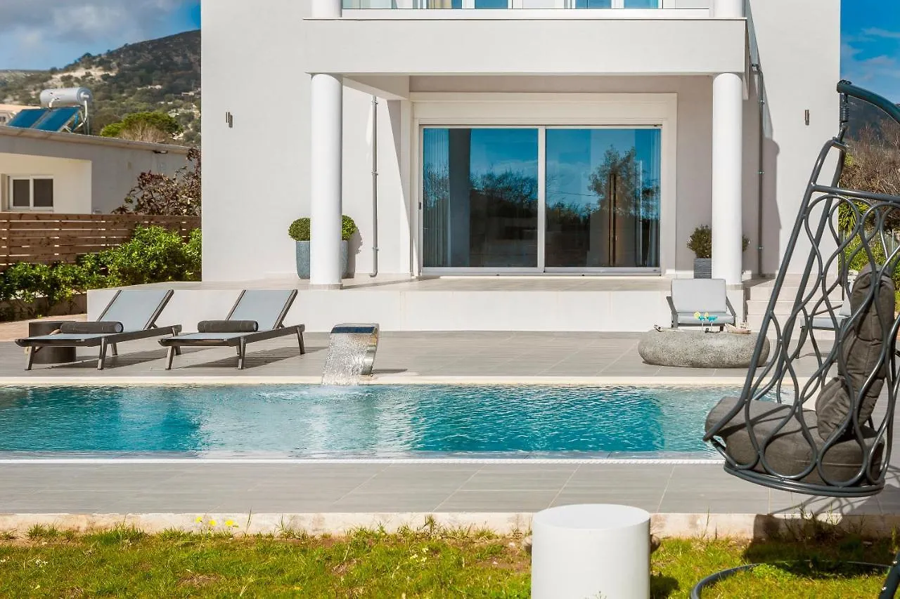 Artemon New Luxury Villa Skala