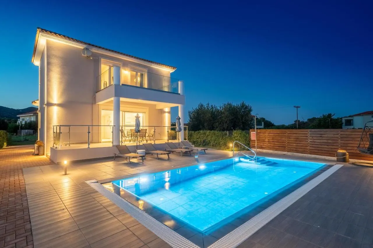 Artemon New Luxury Villa Skala